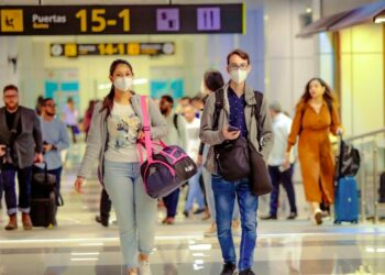 El aeropuerto internacional de El Salvador superó la cifra de viajeros atendidos del año pasado