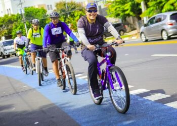 FOVIAL lanza prueba piloto de ciclovía en el sector del Bulevar Universitario en San Salvador