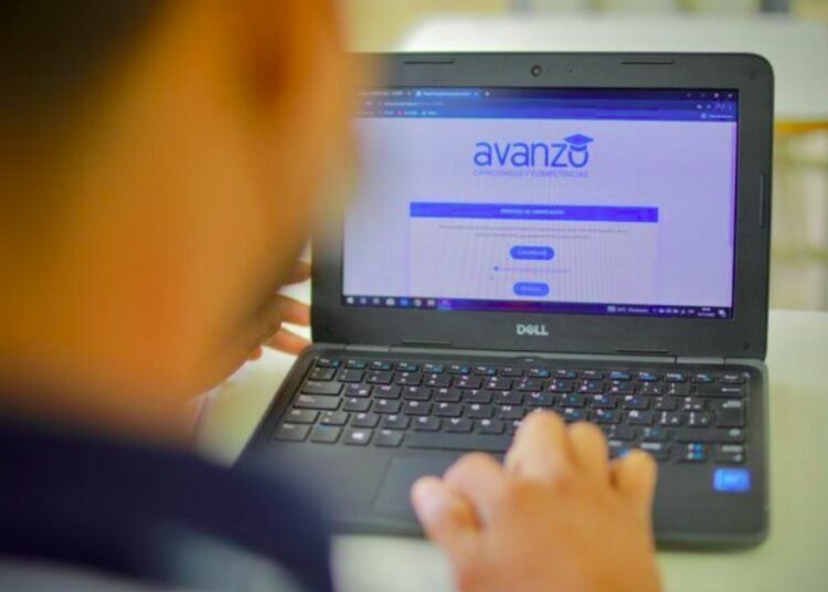 Estudiantes que desarrollarán prueba Avanzo tienen hasta mañana 26 de octubre para inscribirse de forma virtual