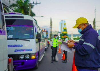 19,000 multas han sido impuestas al transporte colectivo este año, según VMT