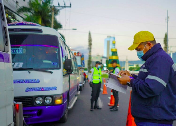 19,000 multas han sido impuestas al transporte colectivo este año, según VMT