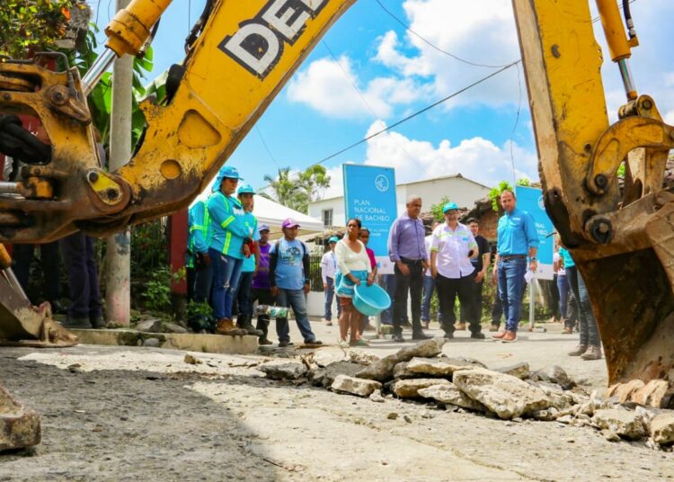 Obras Municipales inicia recuperación vial en Guaymango, Ahuachapán