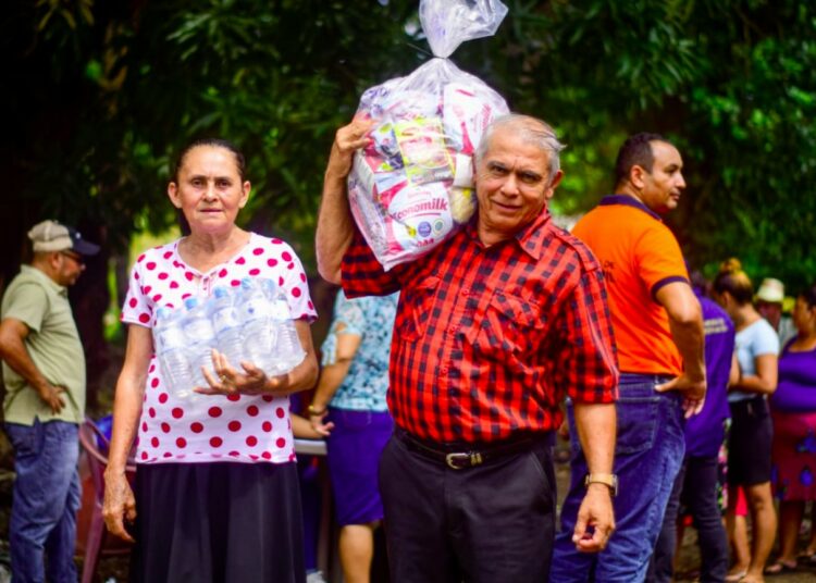 Más de 13 mil familias damnificadas por lluvias han recibido paquetes alimenticios a nivel nacional
