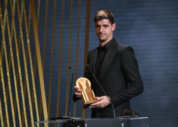 Courtois explotó contra el Balón de Oro tras la premiación a Benzema: “Parece que vale más marcar un gol que pararlo”