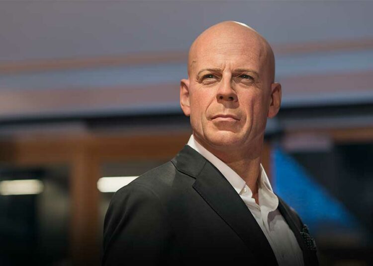 Representante de Bruce Willis niega que haya vendido los derechos de su cara para deepfakes