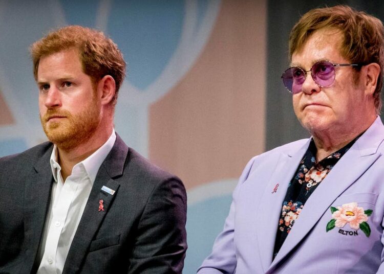 Príncipe Harry y Sir Elton John demandan en conjunto a periódico inglés Daily Mail por violar su privacidad