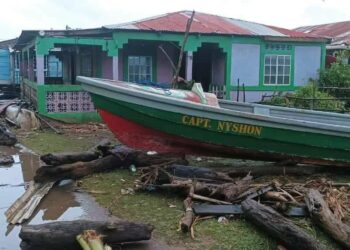 El huracán Julia ya dejó al menos 19 muertos y miles de damnificados en Centroamérica