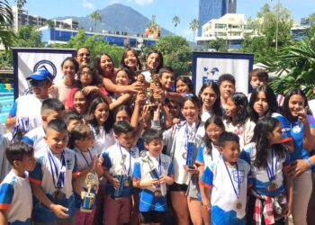 II Torneo Maxi Meet de Natación registra dos récords nacionales