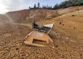 La sequía descubre un ‘barco fantasma’ de la Segunda Guerra Mundial en un embalse de EE.UU.