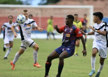 Santa Ana hizo la tarea y aguarda por un tropiezo de Cuscatleco