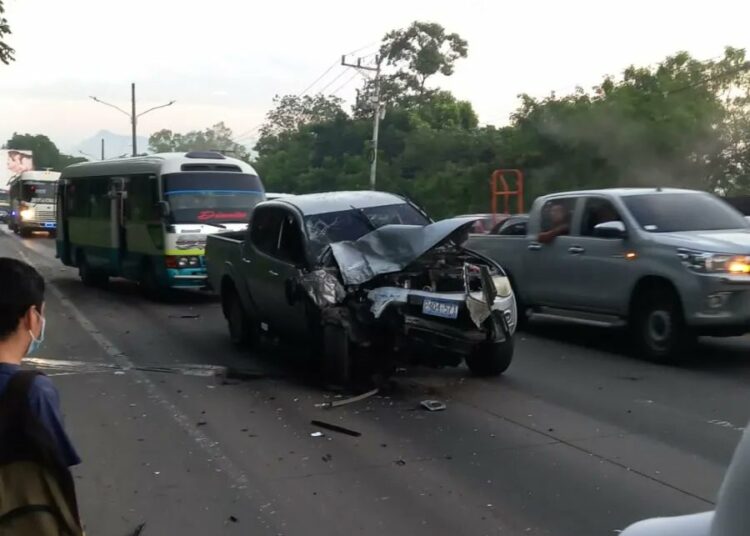 Se reporta fuerte accidente que deja varios lesionados sobre carretera Troncal del Norte