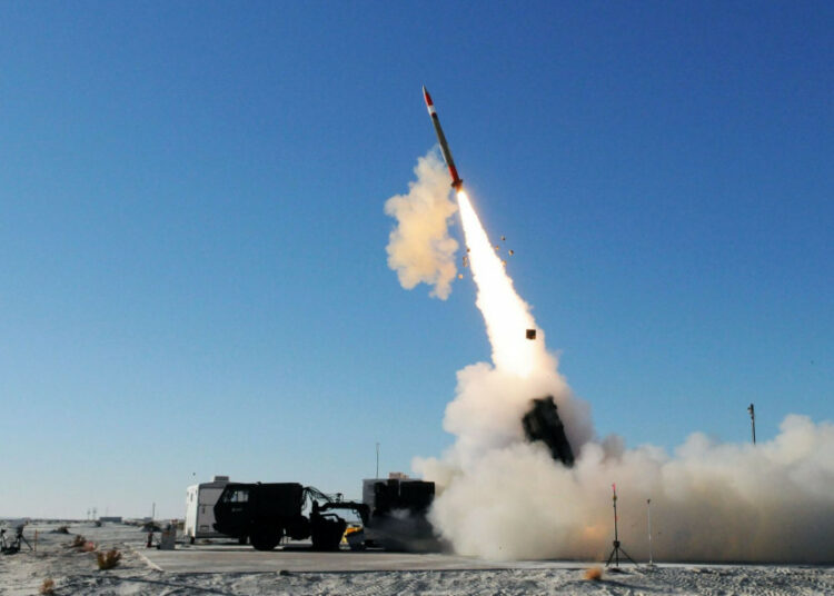 Alemania pidió tomarse en serio las amenazas nucleares de Putin y quiere un “escudo aéreo” para Europa