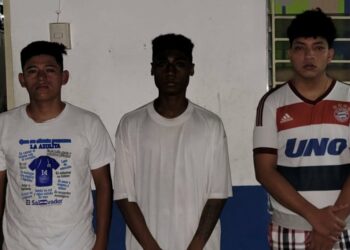 Varios pandilleros son capturados durante allanamiento realizado por la PNC y FGR en Mejicanos