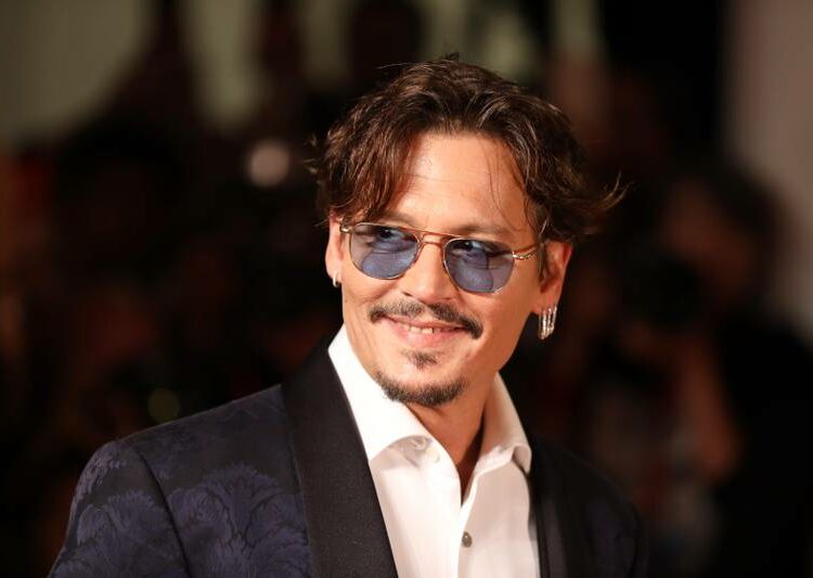 Johnny Depp reaparece con un cambio de look que llamó la atención de los fans en Nueva York