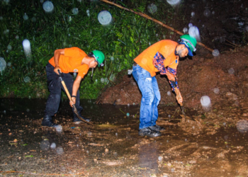 Continúan las emergencias por derrumbes: paso cerrado en el Km. 15 de la carretera al Puerto de La Libertad