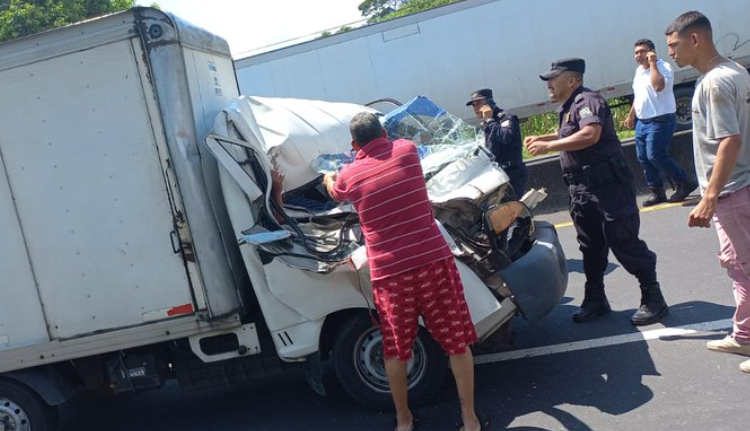 Reportan accidente de tránsito en Armenia, antes de llegar al desvío para el Cerro Verde