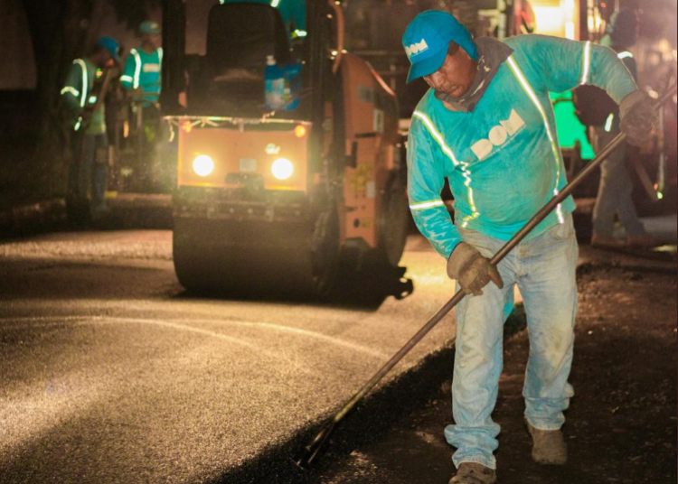 La DOM ejecuta plan de bacheo nocturno en calles de Antiguo Cuscatlán
