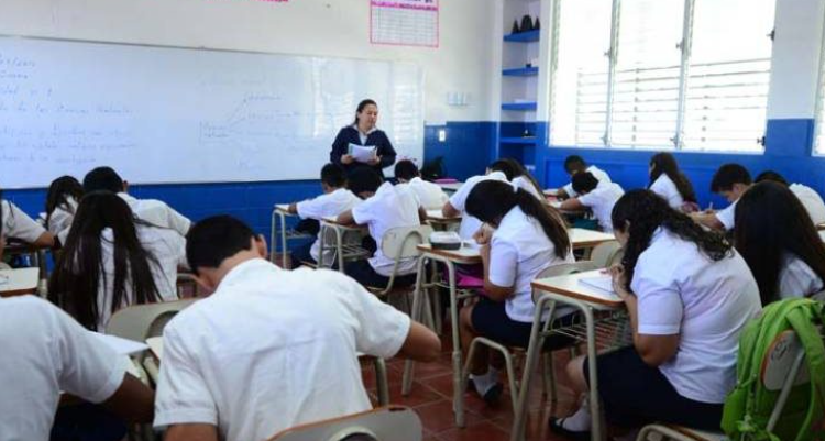Este lunes reanundan las clases presenciales en 52 municipios afectados por la tormenta Julia