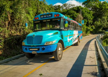 La DOM entrega calle nueva a los habitantes de Conchagua, en La Unión