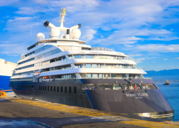 Crucero de lujo, Scenic Eclipse, atraca en el Puerto de Acajutla