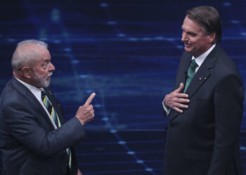 Bolsonaro recorta distancias con Lula y se posiciona a siete puntos en las encuestas para la segunda vuelta