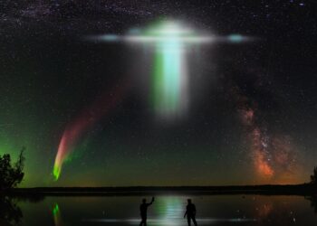 La NASA presenta a su equipo científico para estudiar fenómenos ovni