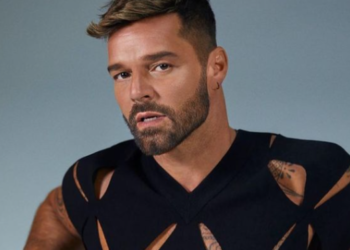 La hermana de Ricky Martin desmintió las acusaciones de su hijo contra el cantante ante un tribunal en Puerto Rico
