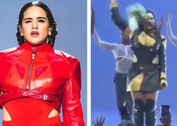 (VIDEO) Rosalía recibe fuerte golpe en el rostro con un ramo de flores