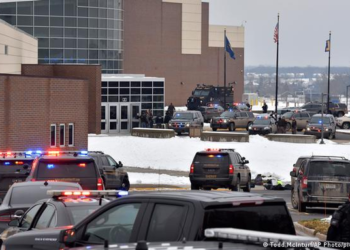 Un tiroteo en una escuela en EE.UU. deja tres muertos, incluido el atacante