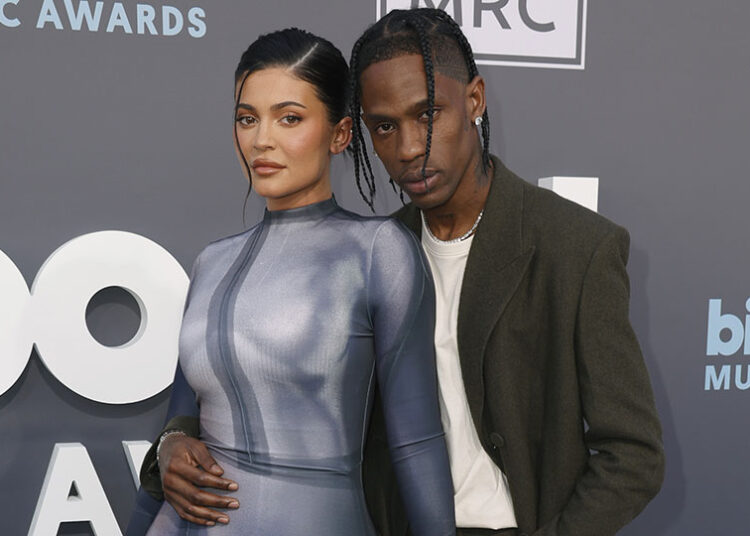 Acusan a Travis Scott de engañar a Kylie Jenner con su ex