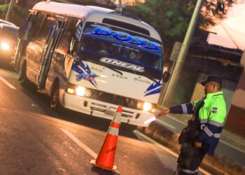 PNC mantiene controles vehiculares para evitar accidentes y reducir criminalidad 