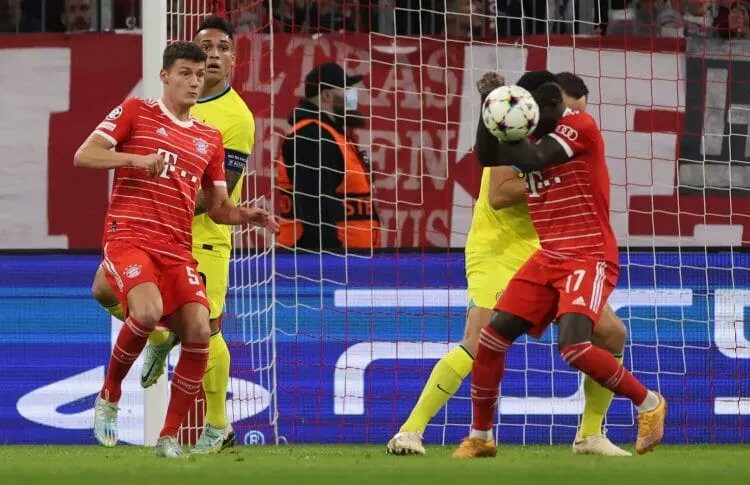 Napoli, Bayern Múnich, Tottenham y Porto avanzaron a los octavos de final de la Champions League como líderes de sus grupos