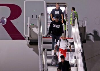 (VIDEO) Estados Unidos aterrizó en Doha y se convirtió en la primera selección en llegar a Qatar