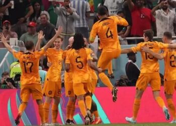 Países Bajos logró una sufrida victoria ante Senegal en su debut en el Mundial Qatar 2022