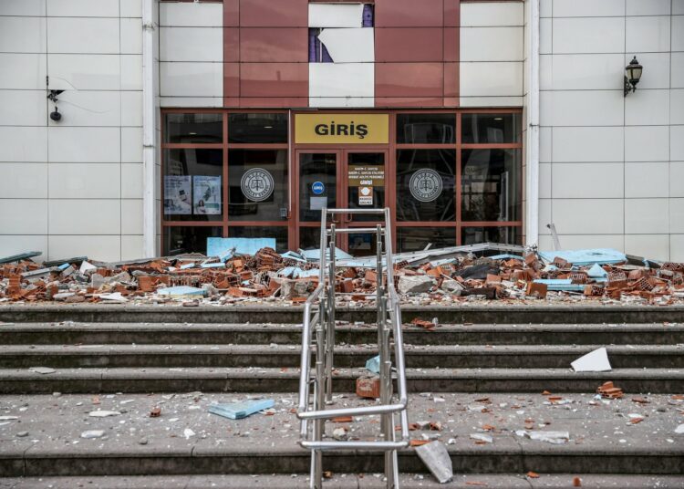 Un terremoto de magnitud 5,9 dejó al menos 50 heridos en Turquía