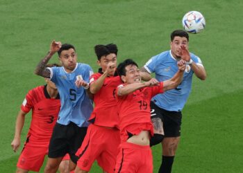 Uruguay no pasó del empate sin goles ante Corea del Sur en su debut
