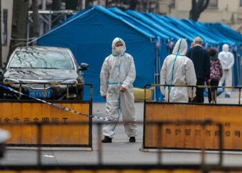 Protestas por restricciones COVID se extienden en China