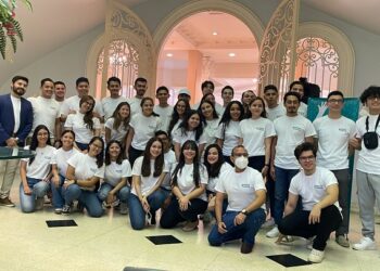 Estudiantes de la universidad Dr. José Matías Delgado lanzan campaña de recolección de juguetes «Encendiendo Ilusiones»