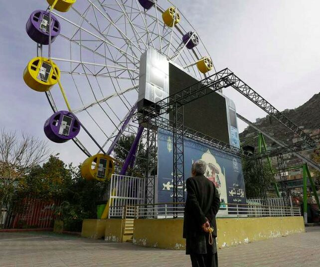 Talibanes afganos prohíben el acceso a parques y gimnasios a las mujeres