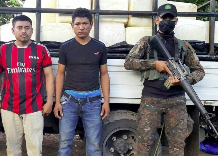 Decomisan 110 marquetas de queso en Morazán, producto del contrabando de lácteos