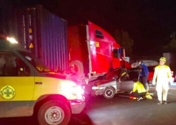 Múltiple accidente de tránsito deja un adulto mayor muerto y un lesionado en carretera hacia Santa Ana