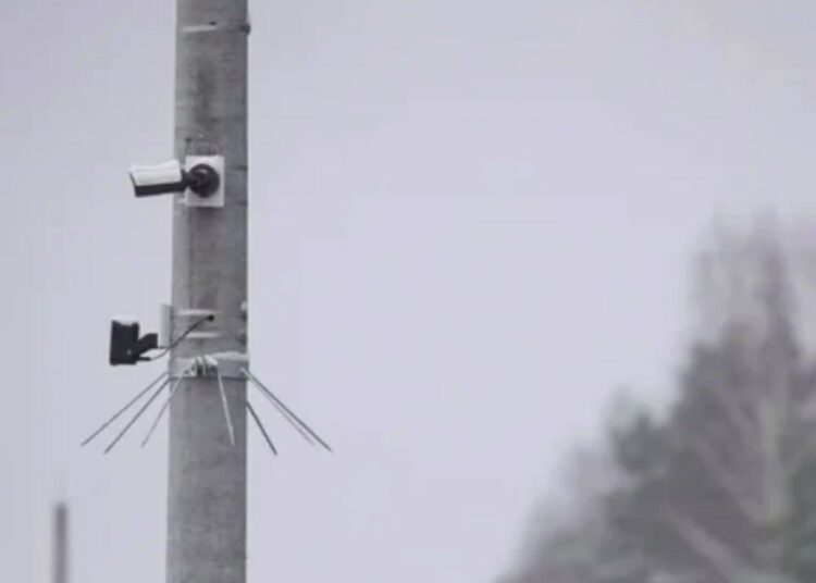 Polonia instaló equipos de vigilancia en el muro fronterizo con Bielorrusia ante la ola de inmigrantes ilegales