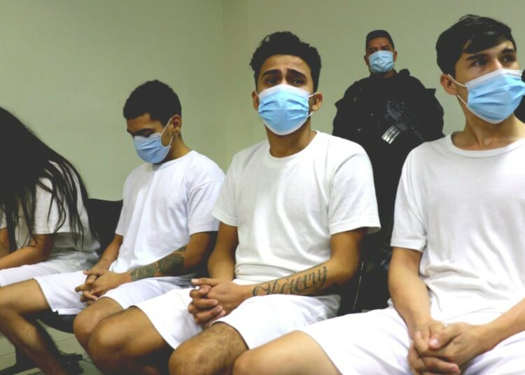 Grupo que propició golpiza a joven en la Zona Rosa continuará proceso en prisión