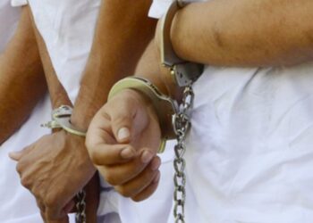 Pareja de extorsionistas es sentenciada a siete años de cárcel en San Salvador