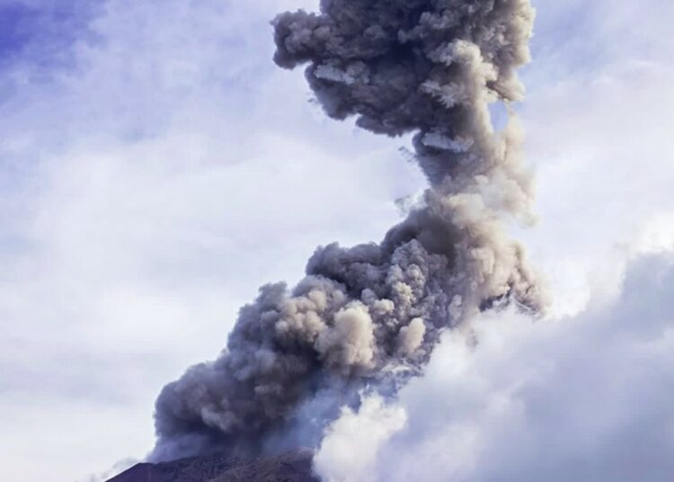 Protección Civil ha instalado puesto de mando en las cercanías del Chaparrastique para monitorear su actividad