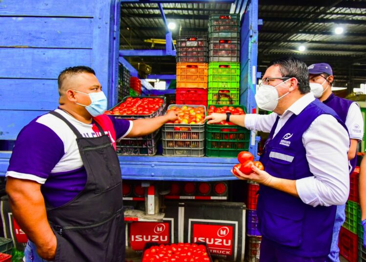 Vigilancia de abasto y precios implementada por el Gobierno posiciona al país con la menor tasa de inflación de la región