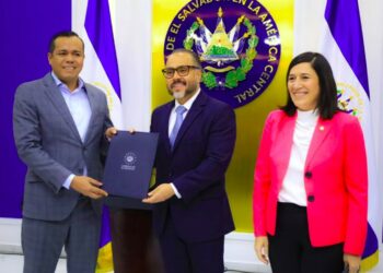 Ejecutivo presenta solicitud para que aguinaldos hasta de $1,500 no paguen renta