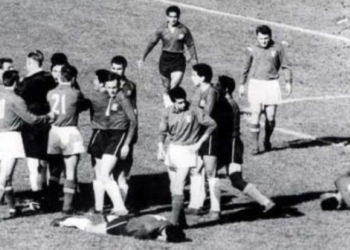 (VIDEO) La “batalla de Santiago” en una de las Copa del Mundo más violentas de la historia