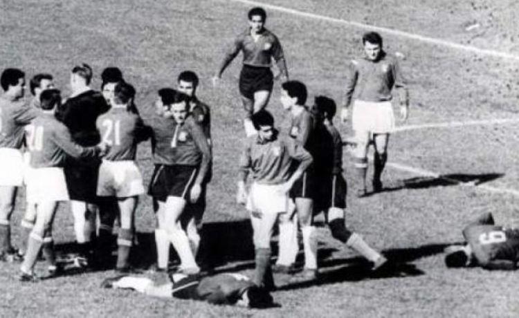 (VIDEO) La “batalla de Santiago” en una de las Copa del Mundo más violentas de la historia