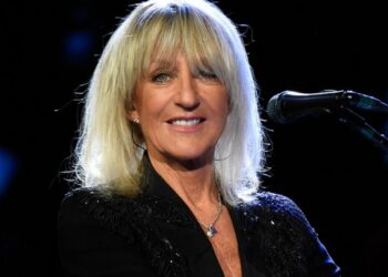 Muere Christine McVie, cantante y teclista de la legendaria banda Fleetwood Mac, a los 79 años